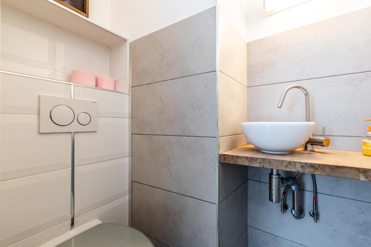Lb Vacation Rentals I Admire Panoramic Ocean Views Through Walls Of Windows Cannes Bagian luar foto