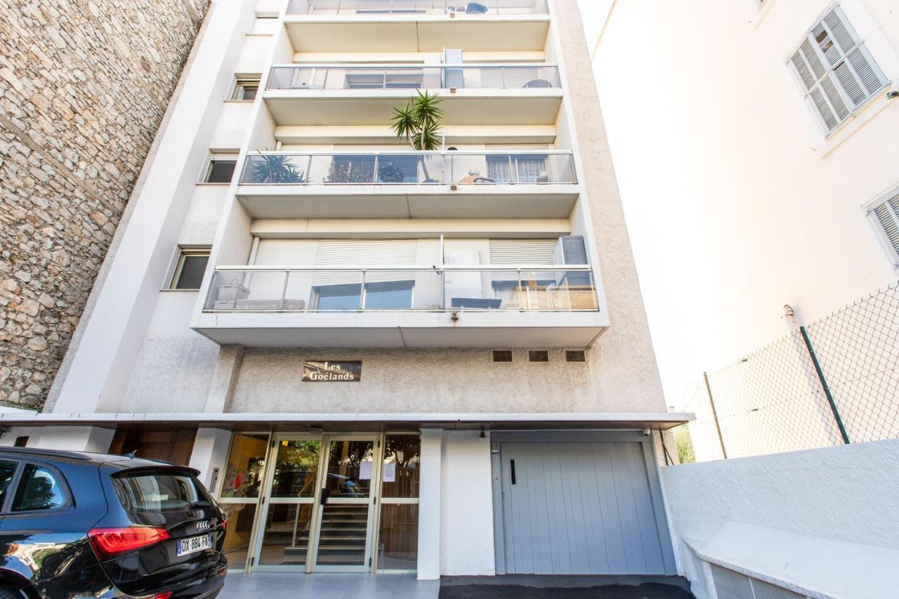 Lb Vacation Rentals I Admire Panoramic Ocean Views Through Walls Of Windows Cannes Bagian luar foto